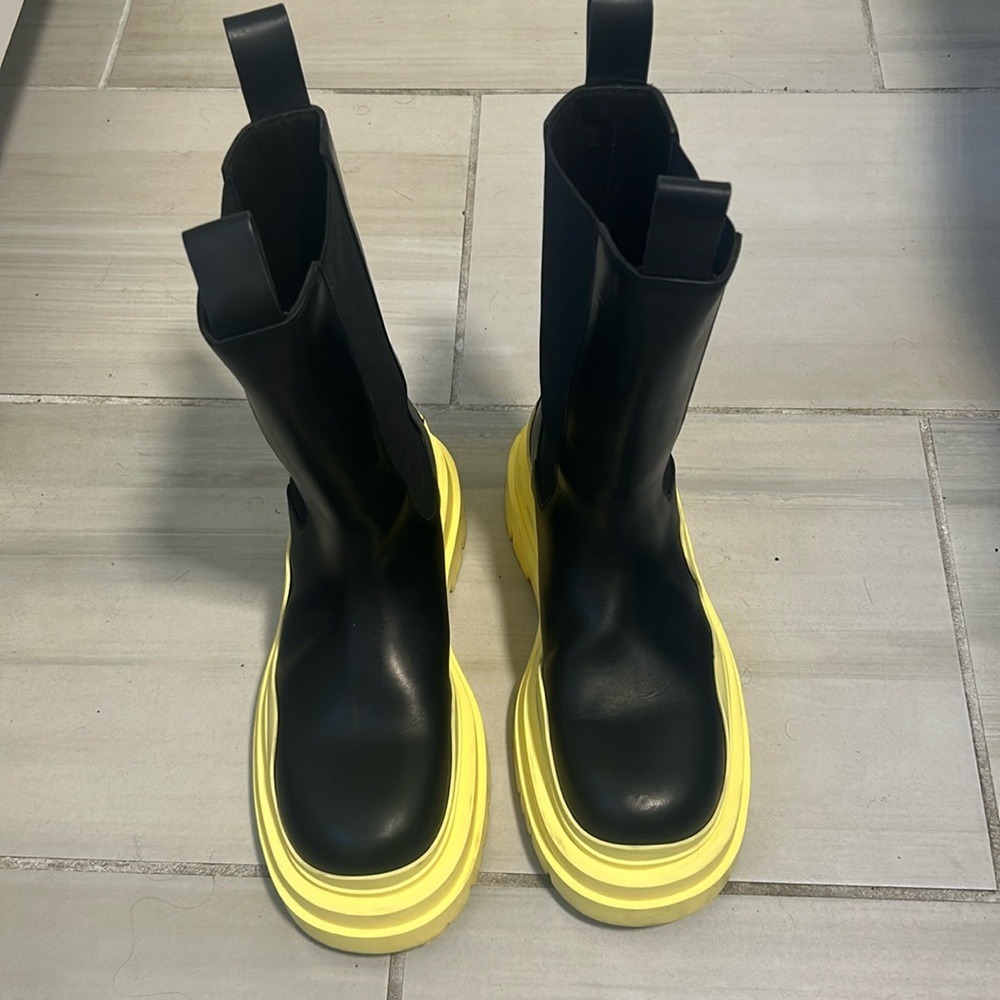 BOTTEGA VENETA  BOOTS